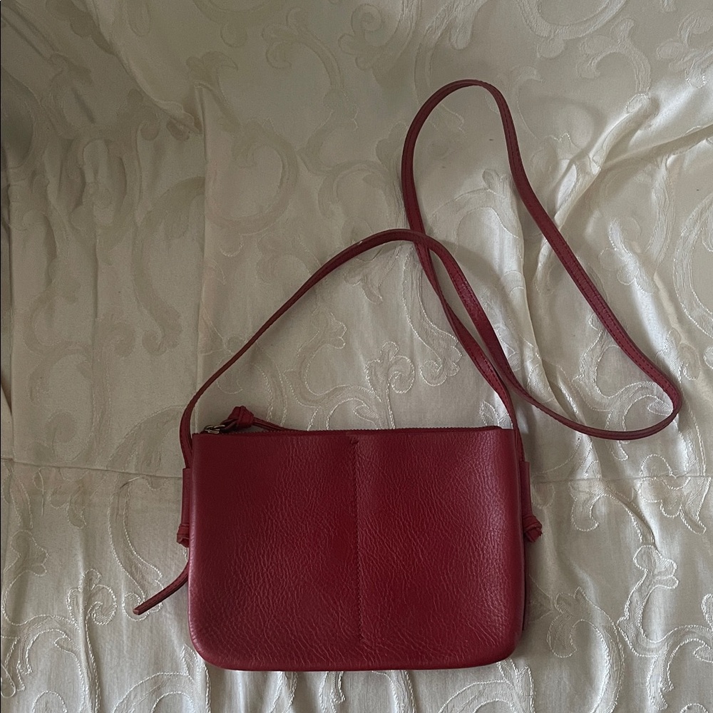 ❌Sold❌Madewell Cherry Red Crossbody Bag